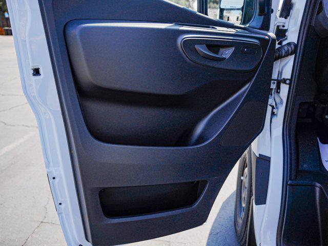Photo of 2025 Arctic White Mercedes-Benz Sprinter 2500