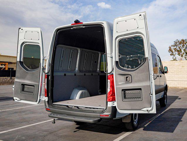 Photo of 2025 Silver Grey Mercedes-Benz Sprinter 2500