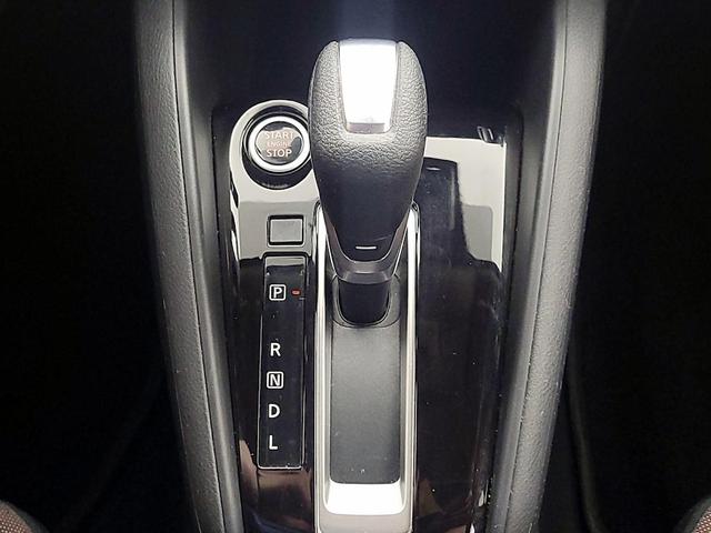 Photo of 2022 Burgundy Nissan Versa