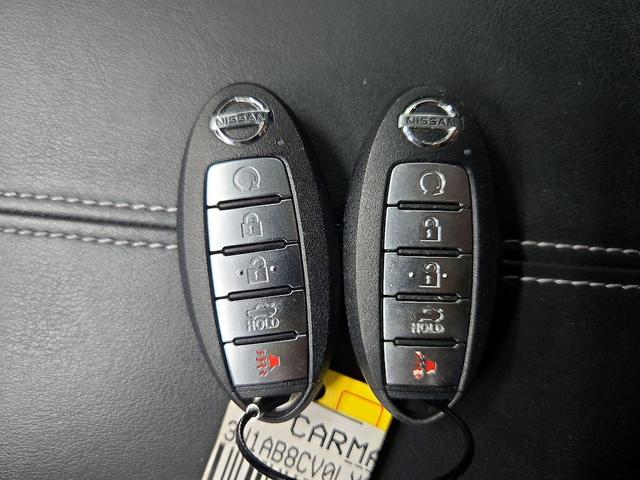 Photo of 2020 Silver Nissan Sentra