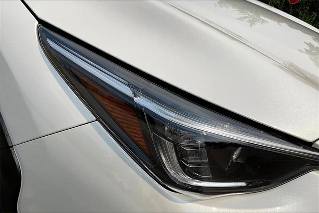 Photo of 2024 Crystal White Pearl Subaru Crosstrek