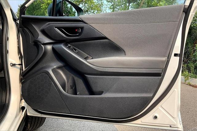 Photo of 2024 Crystal White Pearl Subaru Crosstrek