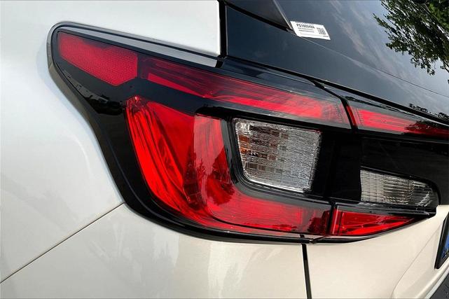 Photo of 2024 Crystal White Pearl Subaru Crosstrek