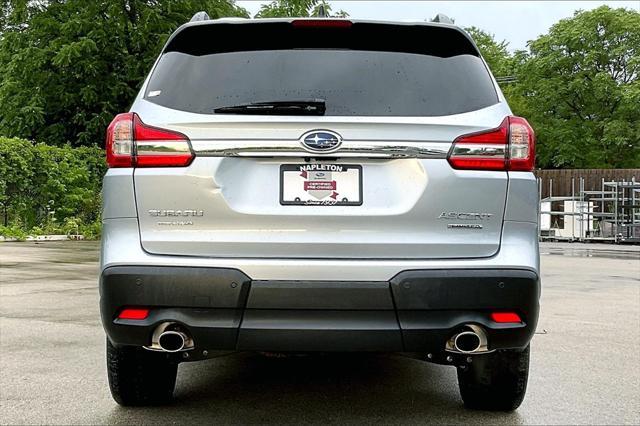 Photo of 2022 Ice Silver Metallic Subaru Ascent