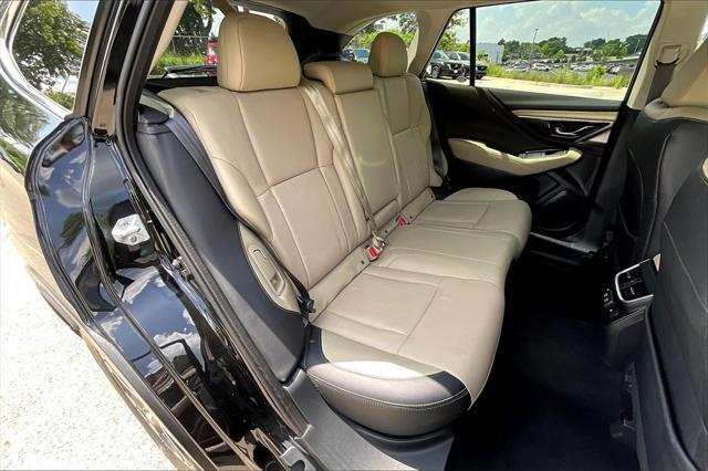 Photo of 2022 Crystal Black Silica Subaru Outback