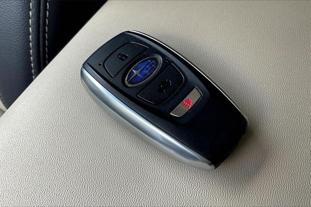 Photo of 2022 Crystal Black Silica Subaru Outback