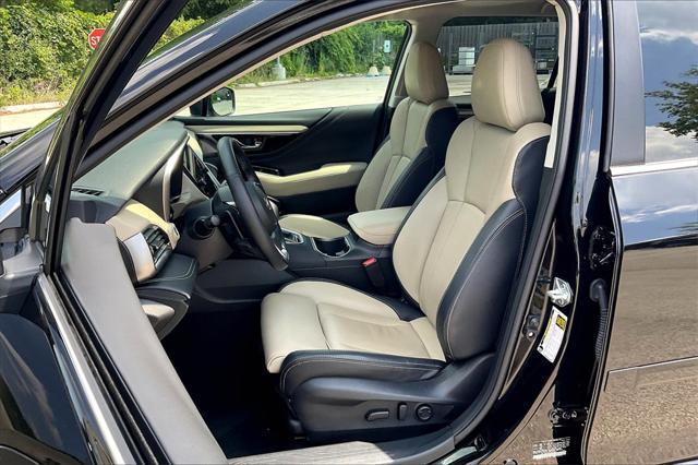 Photo of 2022 Crystal Black Silica Subaru Outback
