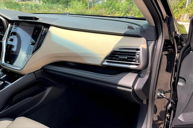 Photo of 2022 Crystal Black Silica Subaru Outback