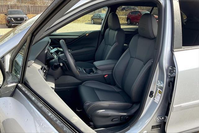 Photo of 2025 Ice Silver Metallic Subaru Outback