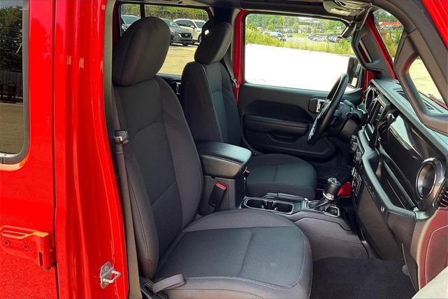 Photo of 2022 Firecracker Red Clearcoat Jeep Wrangler Unlimited