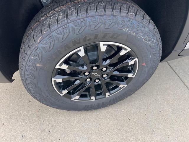 Photo of 2026 Sandstone Gray Chevrolet Traverse