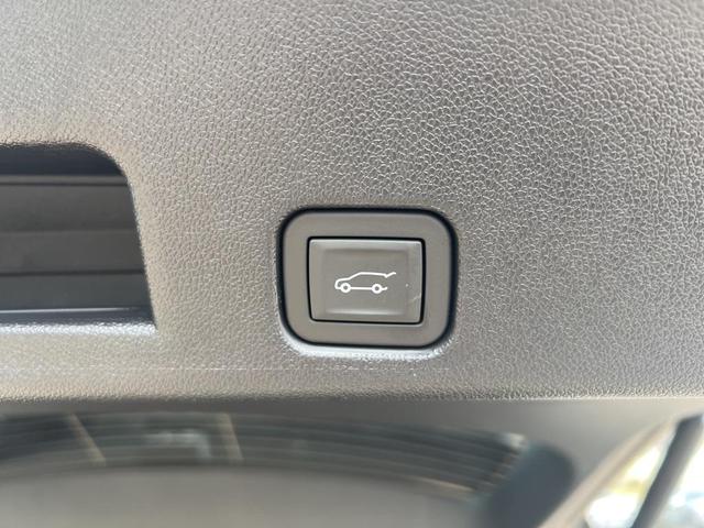 Photo of 2026 Sandstone Gray Chevrolet Traverse