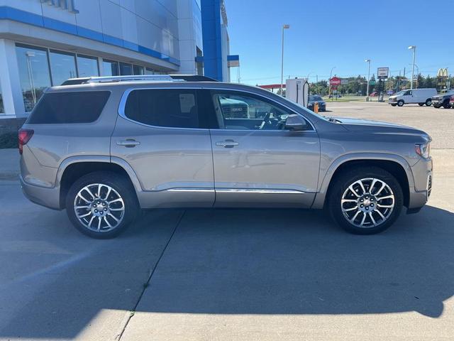 2022 GMC Acadia