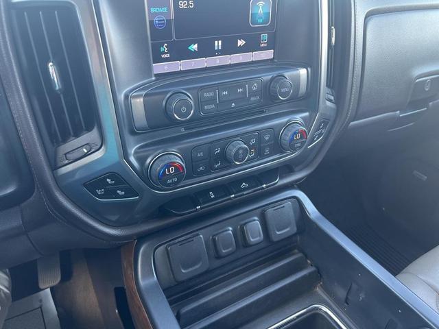 Photo of 2015 White Diamond Clearcoat Chevrolet Silverado 1500