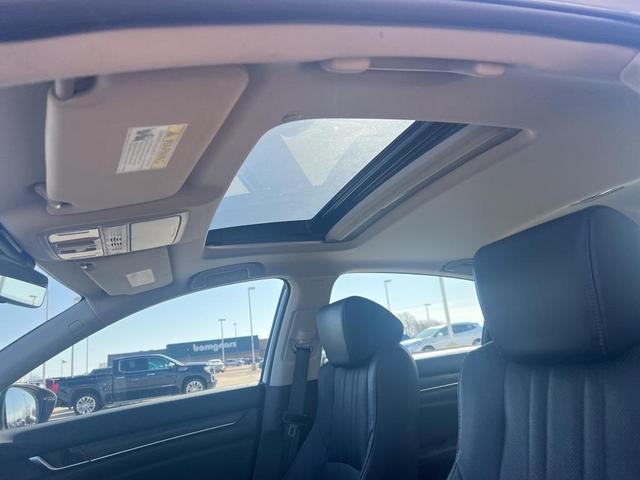 Photo of 2018 Lunar Silver Metallic Honda Accord