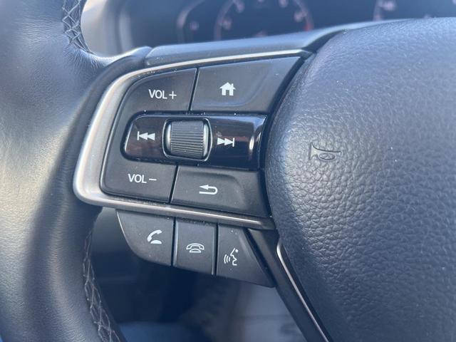 Photo of 2018 Lunar Silver Metallic Honda Accord