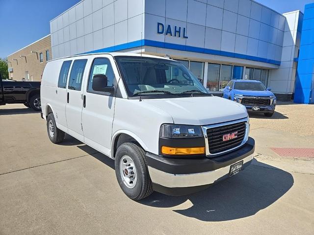 Photo of 2025 Summit White GMC Savana 2500