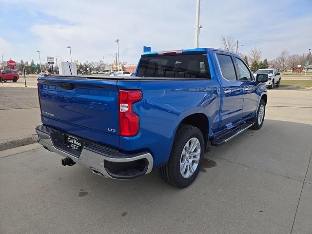 Photo of 2022 Glacier Blue Metallic Chevrolet Silverado 1500