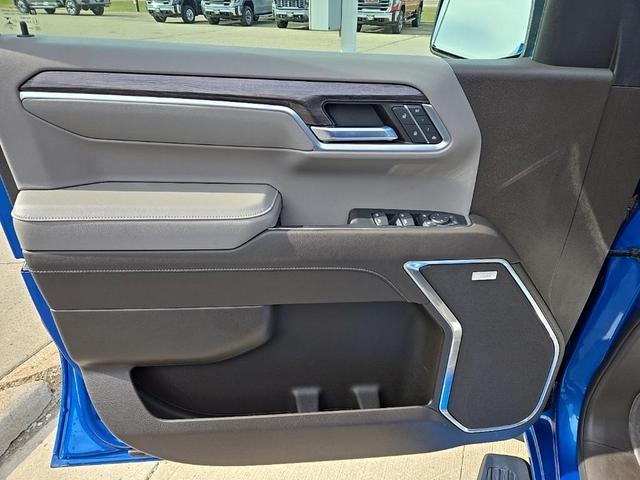 Photo of 2022 Glacier Blue Metallic Chevrolet Silverado 1500