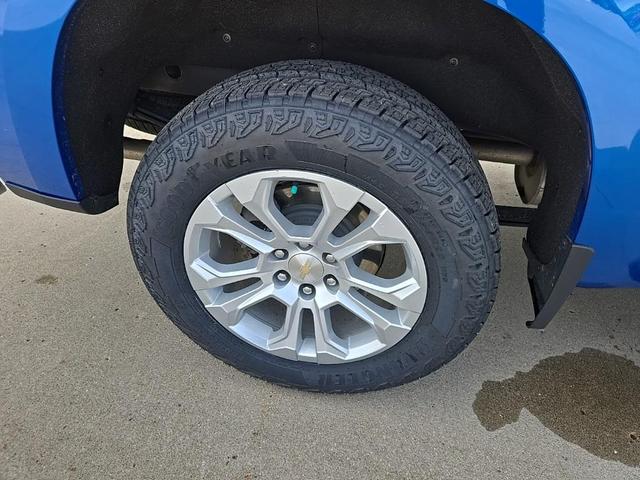 Photo of 2022 Glacier Blue Metallic Chevrolet Silverado 1500