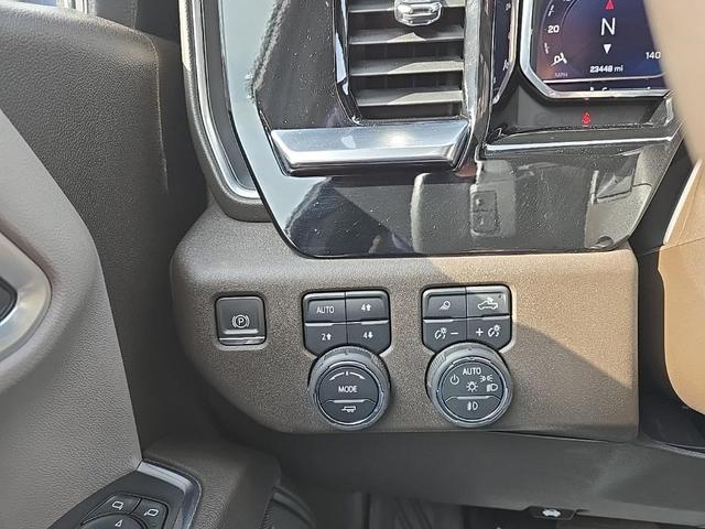 Photo of 2022 Glacier Blue Metallic Chevrolet Silverado 1500