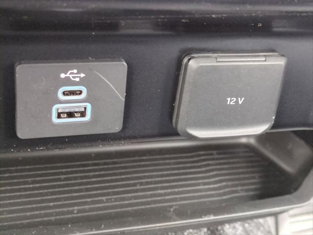 Photo of 2025 Oxford White Ford F-350