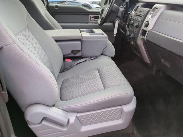 Photo of 2011 Tuxedo Black Metallic Ford F-150