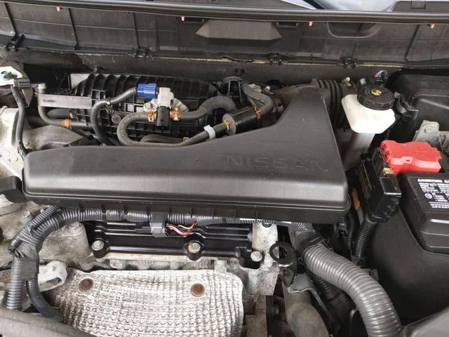 Photo of 2019 White Nissan Rogue