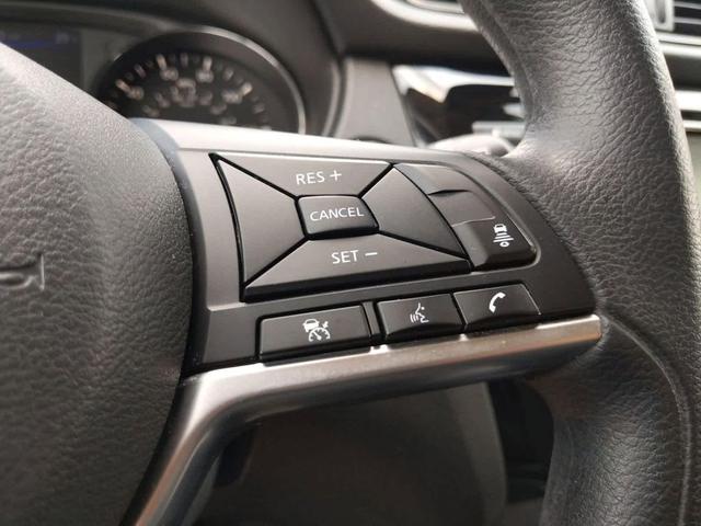 Photo of 2019 White Nissan Rogue