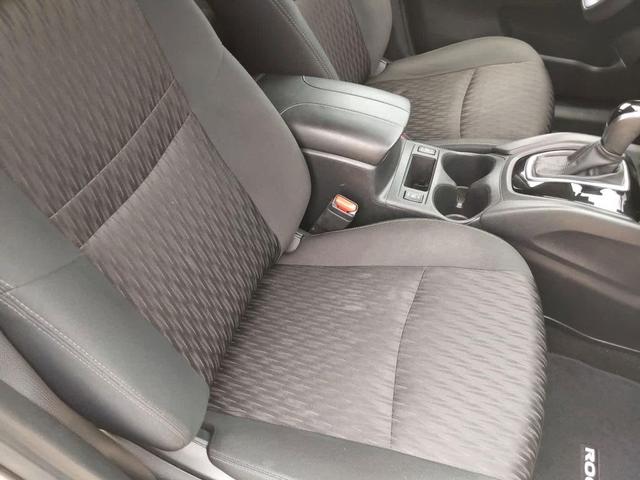 Photo of 2019 White Nissan Rogue