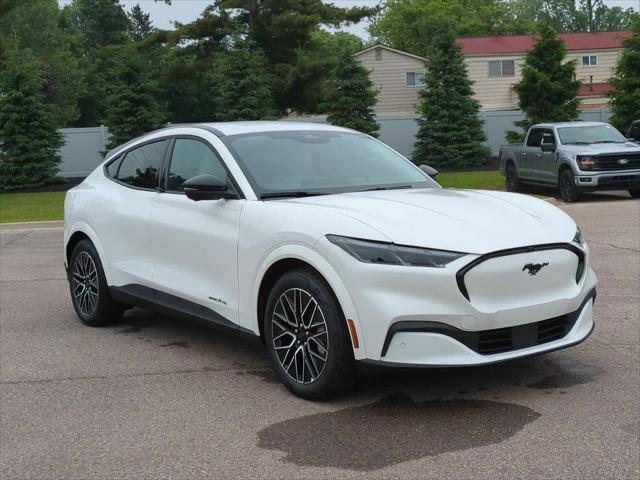 Photo of 2025 Star White Ford Mustang Mach-E