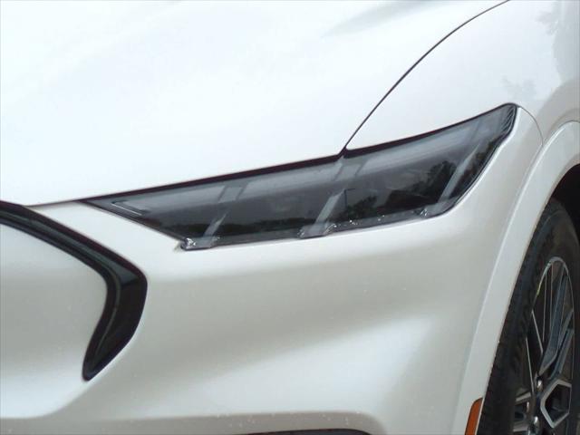 Photo of 2025 Star White Ford Mustang Mach-E