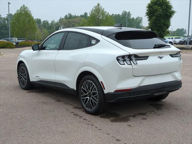 Photo of 2025 Star White Ford Mustang Mach-E
