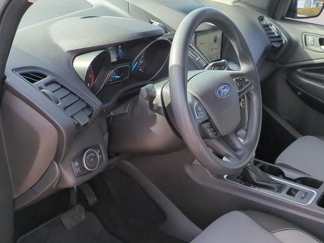 Photo of 2019 Magnetic Metallic Ford Escape