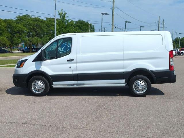 Photo of 2023 White Ford Transit-250