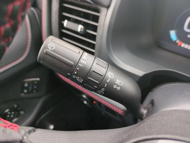 Photo of 2024 Star White Ford Expedition Max