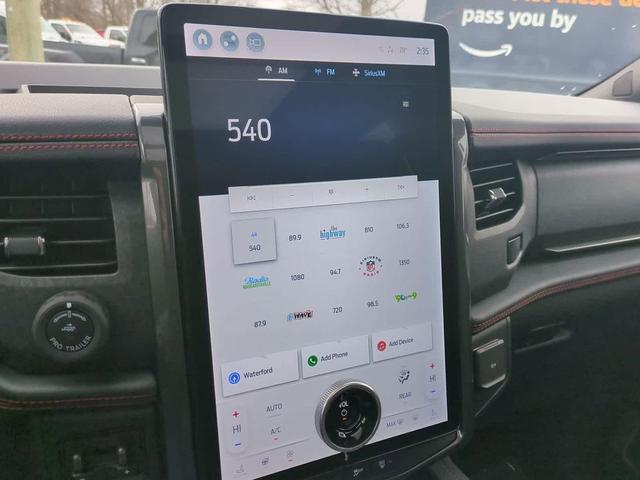 Photo of 2024 Star White Ford Expedition Max