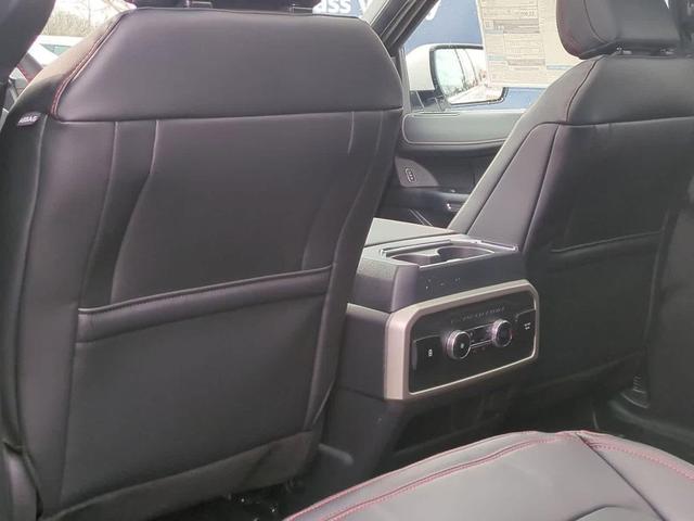 Photo of 2024 Star White Ford Expedition Max