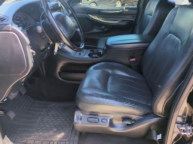 Photo of 2002 Black Lincoln Blackwood