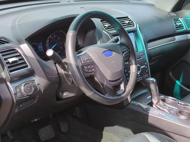 Photo of 2017 Shadow Black Ford Explorer