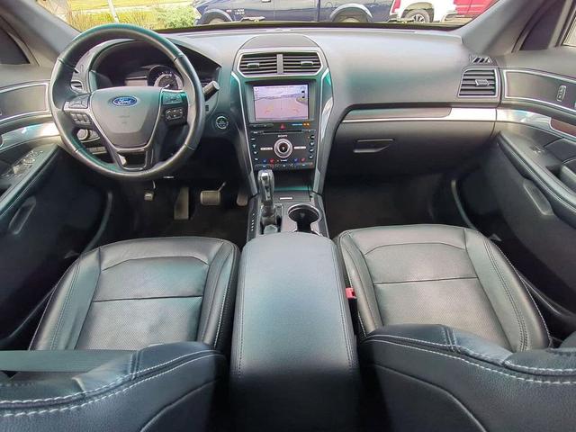 Photo of 2017 Shadow Black Ford Explorer