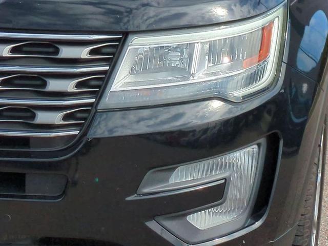 Photo of 2017 Shadow Black Ford Explorer
