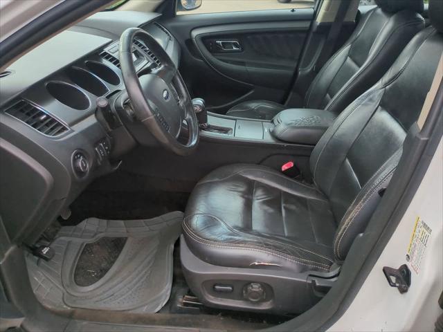 Photo of 2012 White Platinum Tri-Coat Metallic Ford Taurus