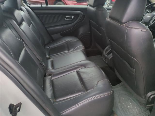Photo of 2012 White Platinum Tri-Coat Metallic Ford Taurus