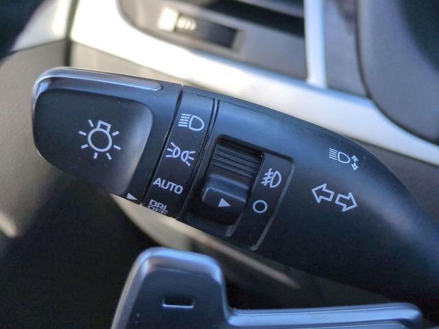 Photo of 2018 Victoria Black Genesis G80
