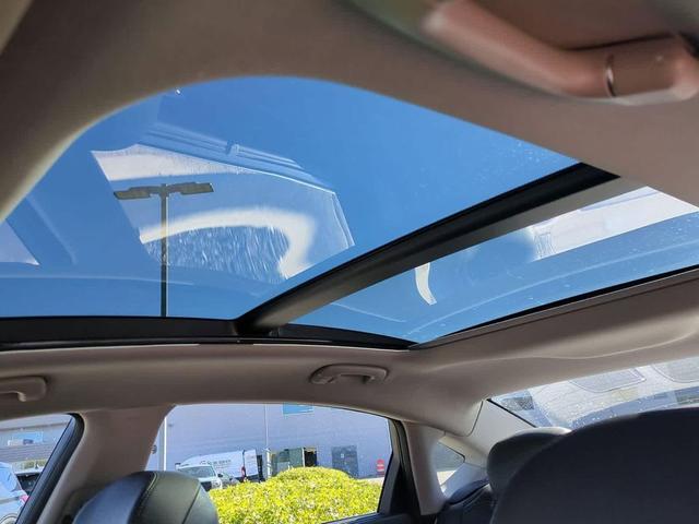 Photo of 2018 Victoria Black Genesis G80