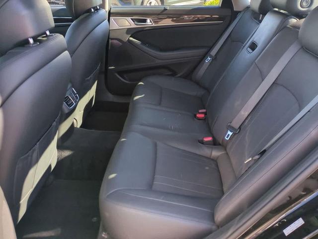 Photo of 2018 Victoria Black Genesis G80