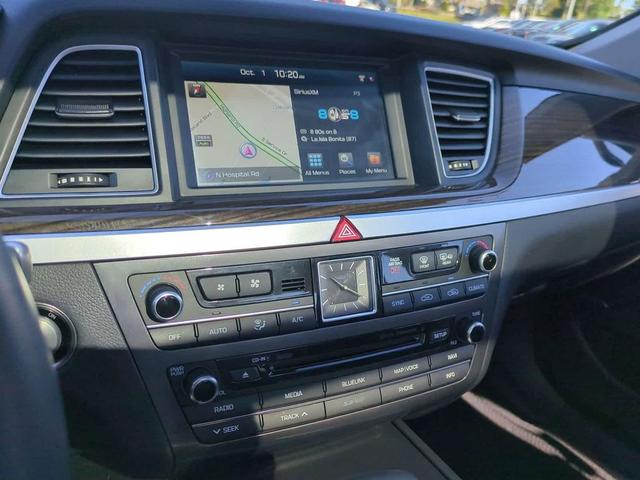 Photo of 2018 Victoria Black Genesis G80