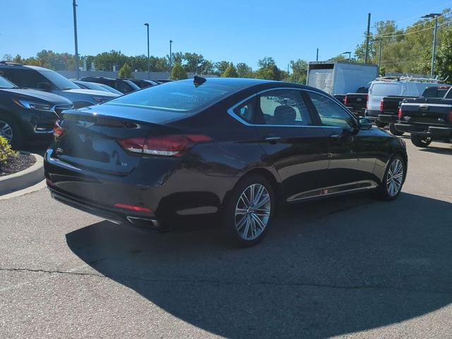 Photo of 2018 Victoria Black Genesis G80