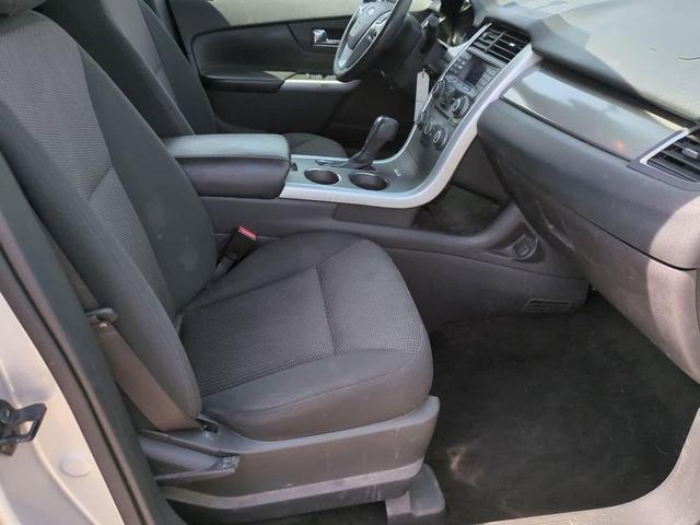 Photo of 2013 Ingot Silver Metallic Ford Edge